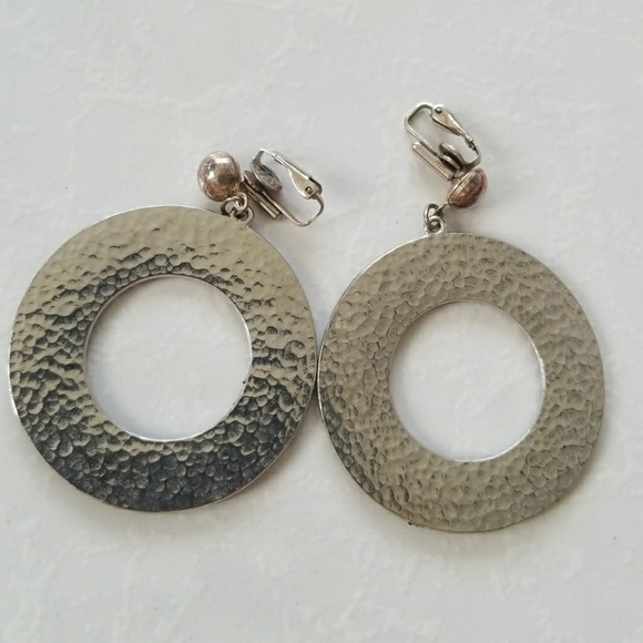 Costume jewelry, clip on earrings - Picture 2 of 4